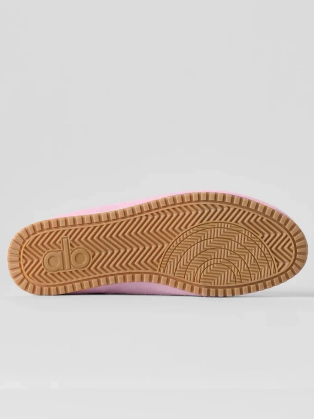 Brand New in Box: ALO Yoga Women's Pink Marshmallow Suede Low-Top Sneakers | 7.5